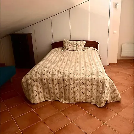 Hospedado Por Aroeira Golf